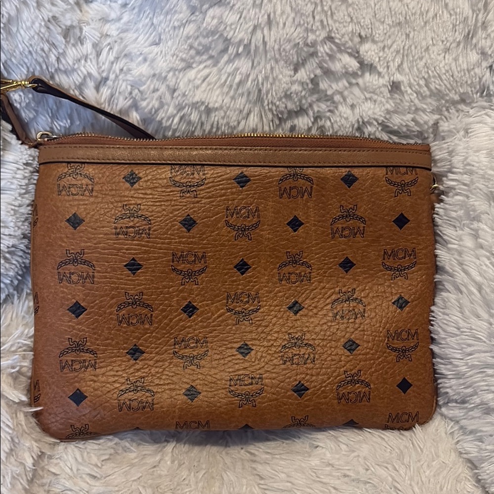 MCM Brown Leather women’s pouch